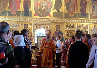 Духовенство и прихожане нашего храма торжественно встретили мощи великомученика Георгия Победоносца