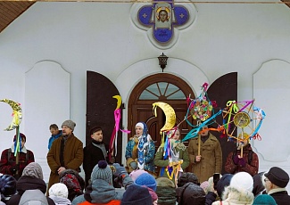 Настоятель и прихожане нашего храма приняли участие в Большом святочном шествии