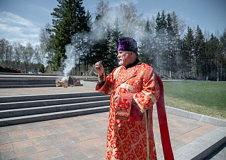 Духовенство и прихожане нашего храма молитвенно почтили память воинов, погибших в годы Великой Отечественной войны 