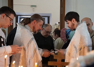 В Троицкую родительскую субботу наш приход молитвенно помянул всех усопших православных христиан