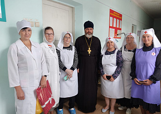 Социальный работник нашего храма посетила новосибирский госпиталь